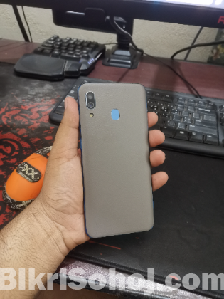 Samsung Galaxy A30